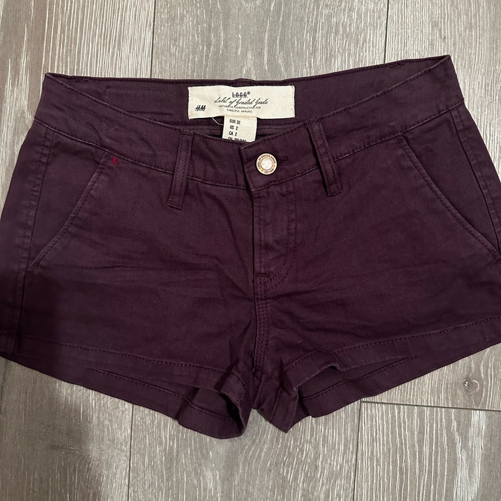 H&M High Waist Women's Shorts in Deep Purple